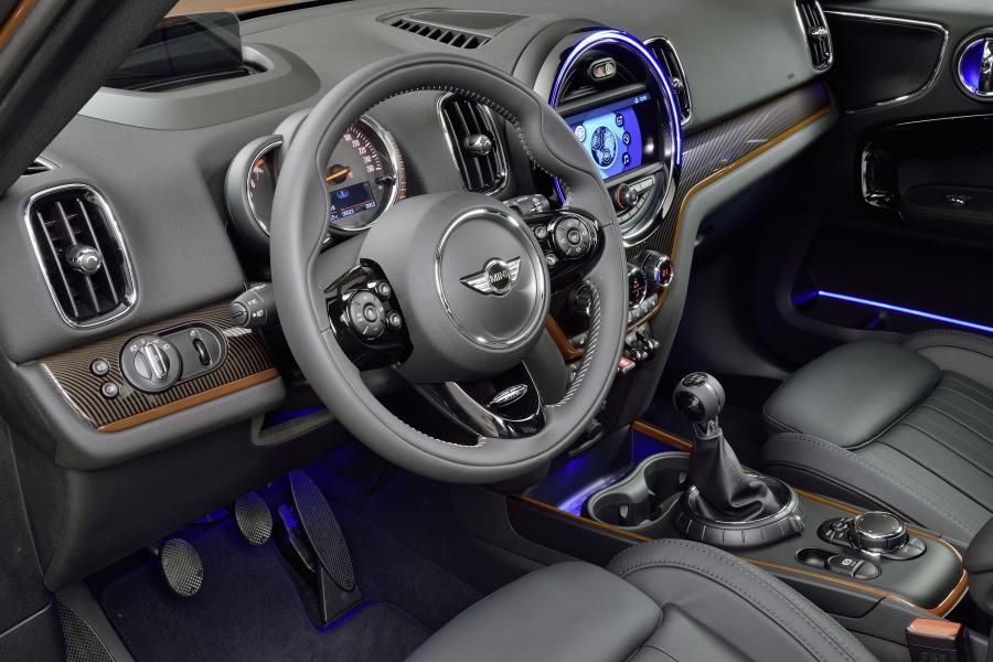 Интерьер Mini Cooper S Countryman ALL4 2017 года  (WW) (фото 125 из 138)